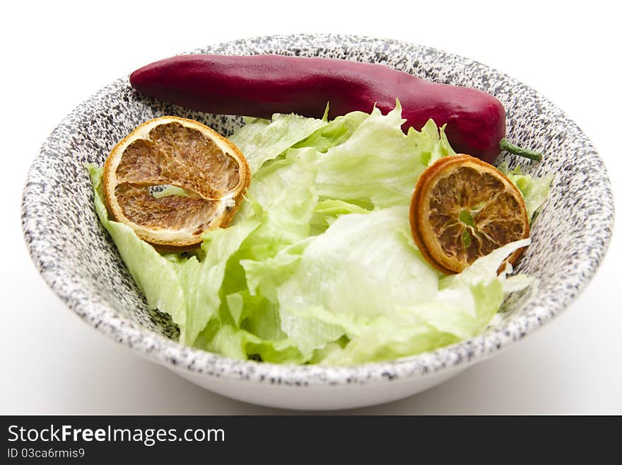 Green salad with lemon and chilli