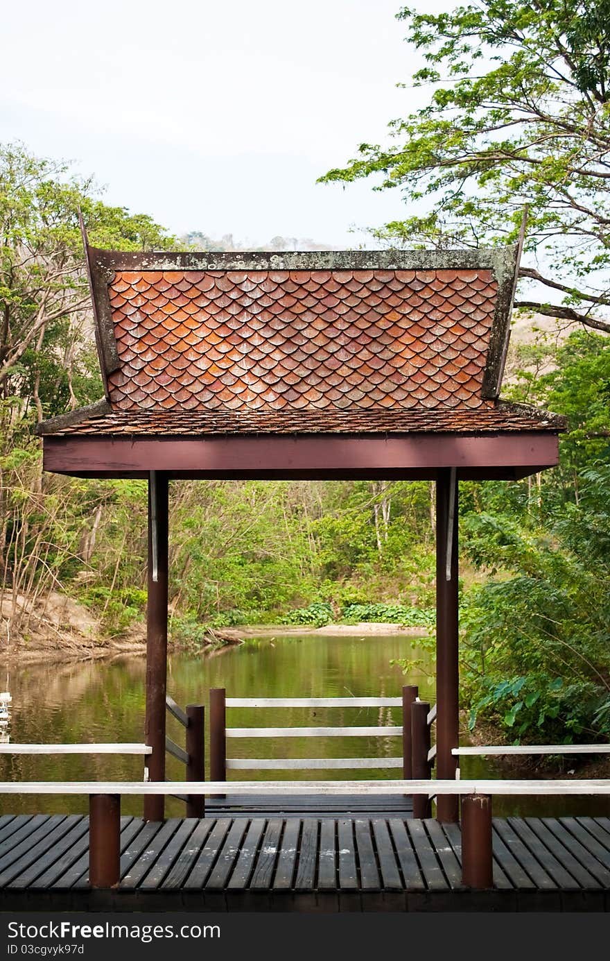 This pavilion is very old and classic. This pavilion is very old and classic.