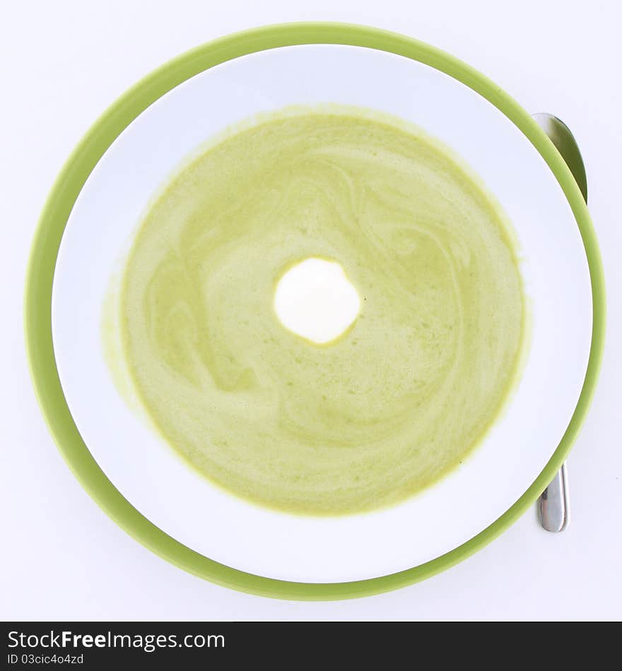 Pea and mozzarella soup