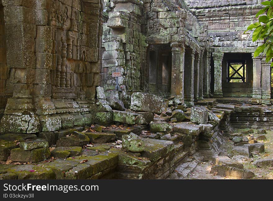 Ta phrom temple in angkor