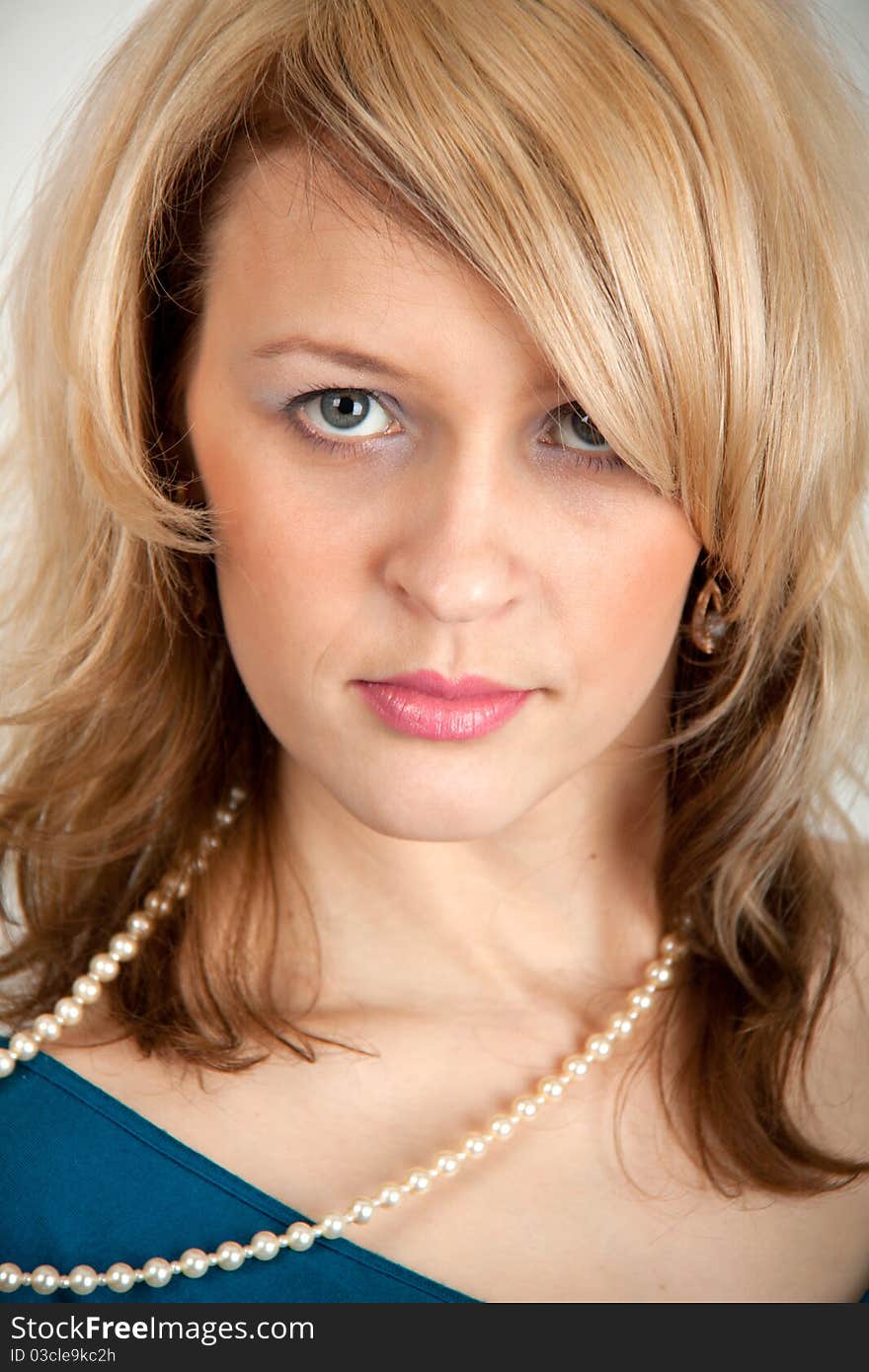 Picture of beautiful woman with pearl beads