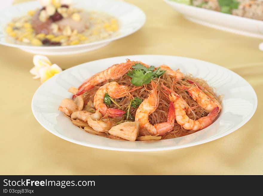 Prawns cooked in glass noodles