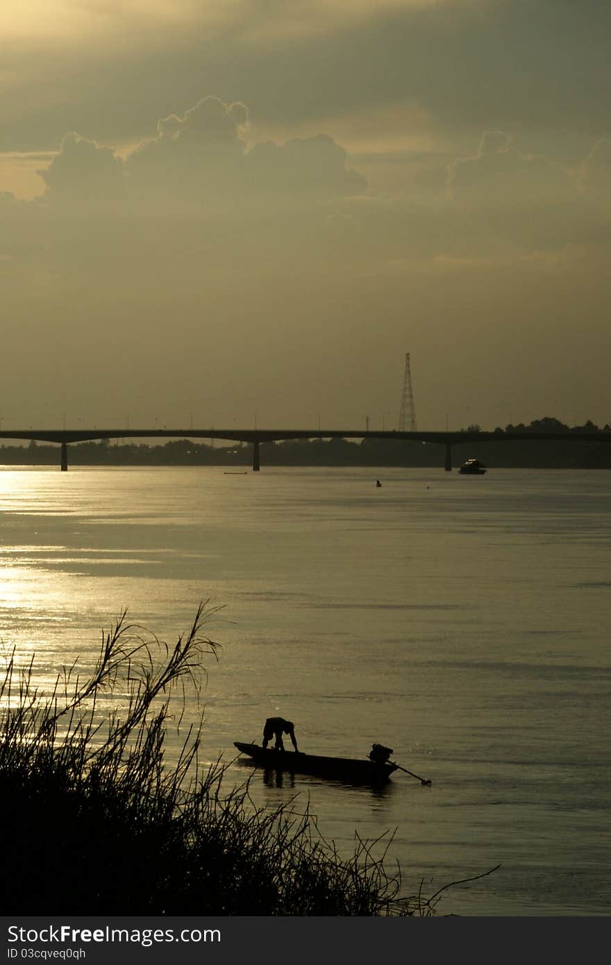 The fisherman at kong river