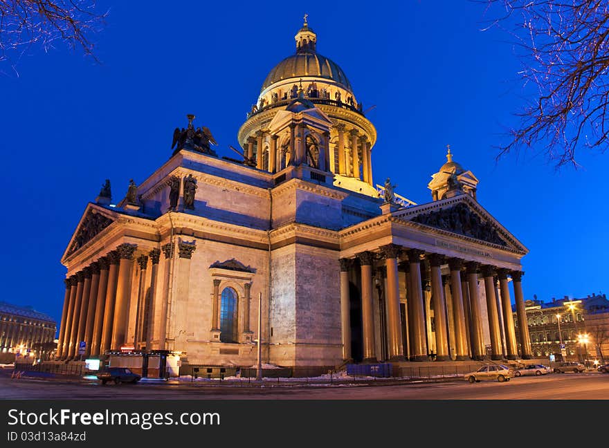 St. Isaac's Cathedral in St. Petersburg at night