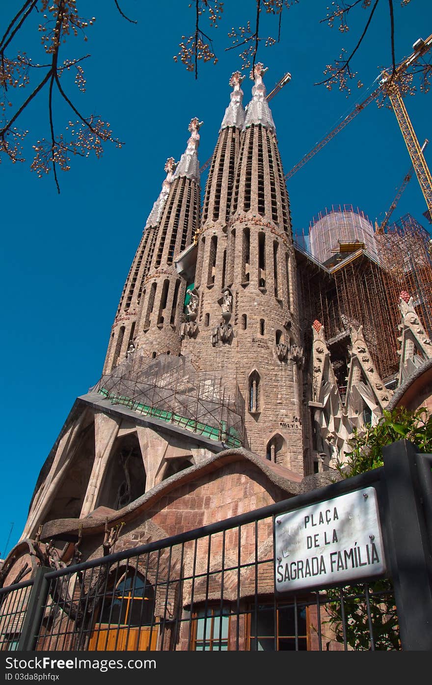 View on sagrada familia with name of the square