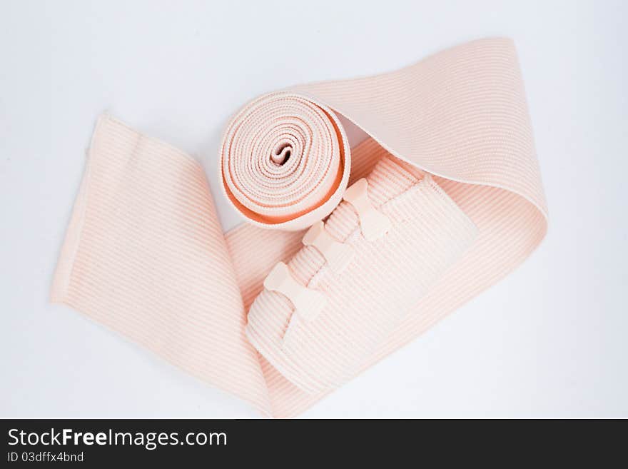 Elastic fabric for first aid