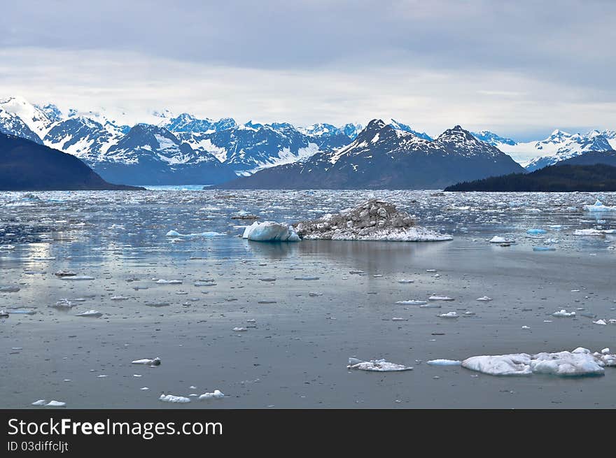 Floating ice