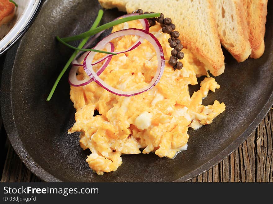 Scrambled eggs and toast