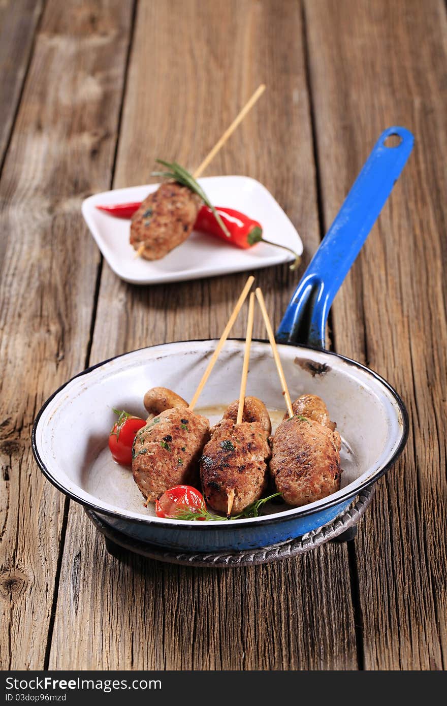 Minced meat kebabs