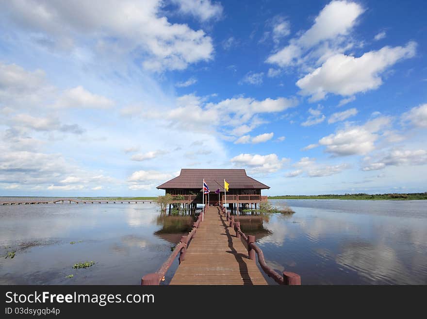 Thale Noi in Phatthalung Province, is one of the biggest lakes in Thailand. The name Thale Noi means small sea.