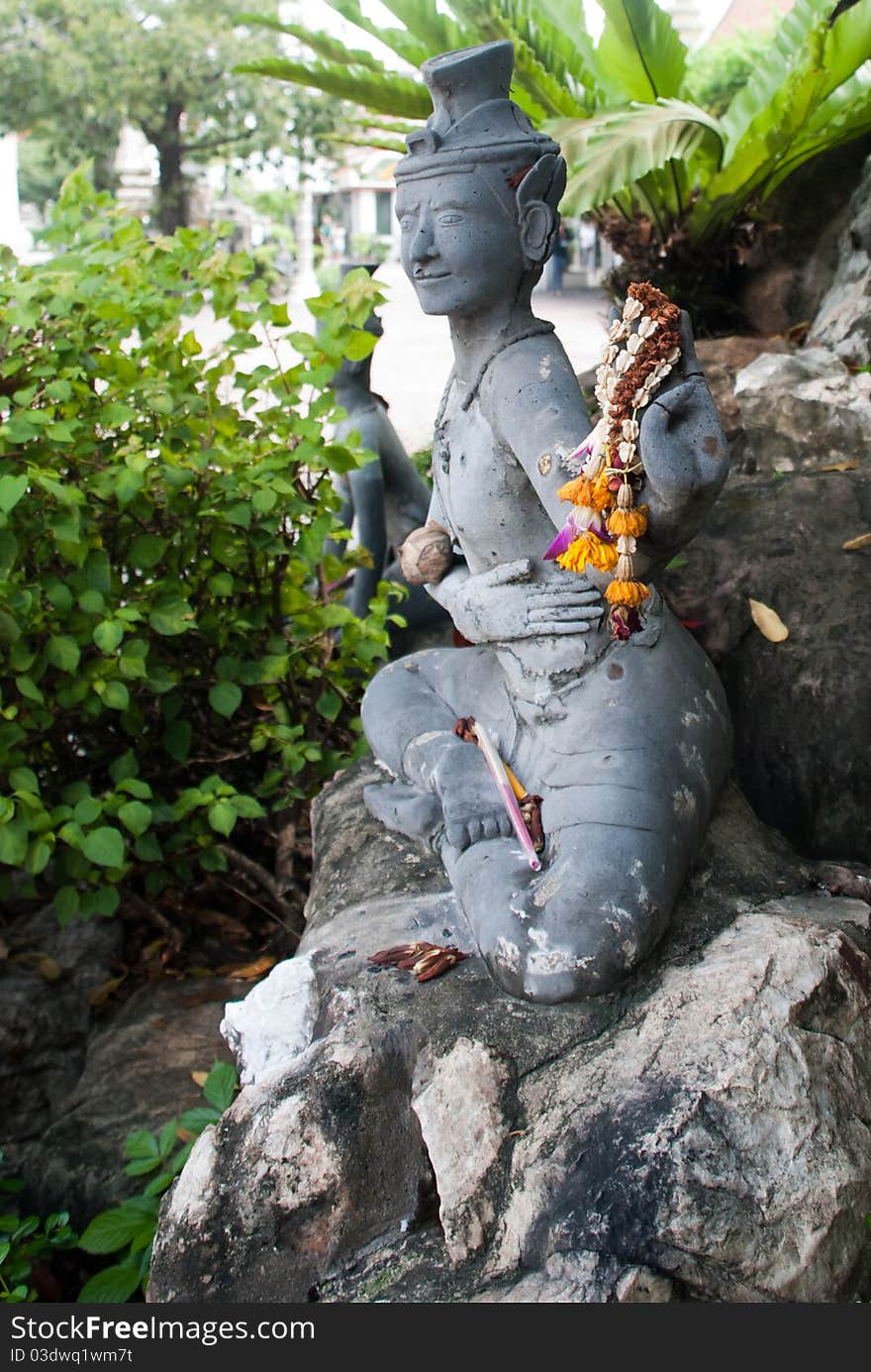 Statue in Wat Pho