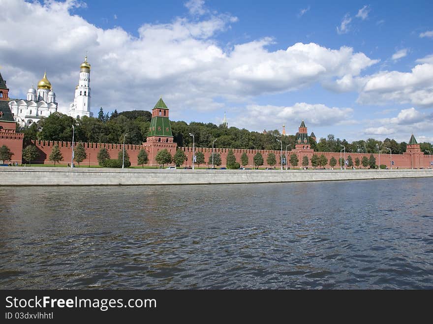 Photo of the Kremlin wall made in Moscow in the afternoon. Photo of the Kremlin wall made in Moscow in the afternoon