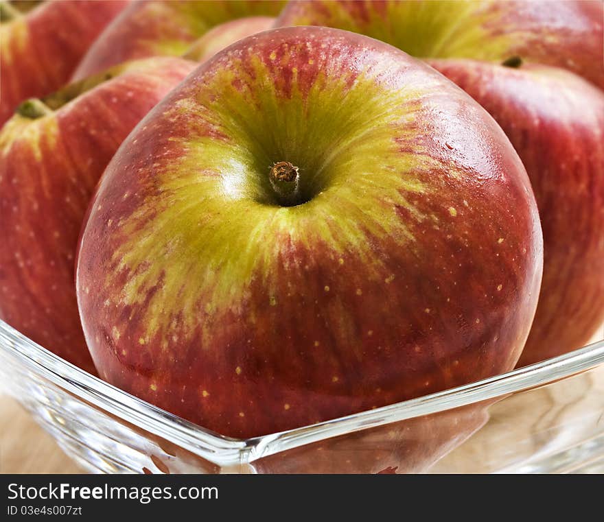 Fresh red apples