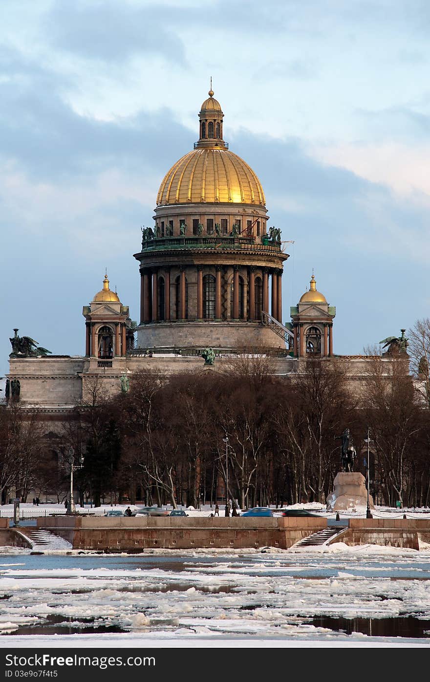 Kind on the Isaakievsky cathedral in St.-Petersburg in the spring