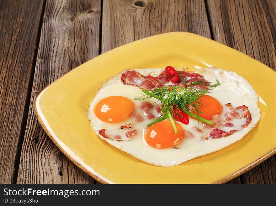 Ham and eggs