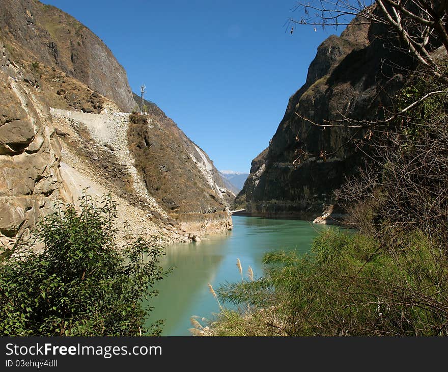 Tiger Jumping Gorge