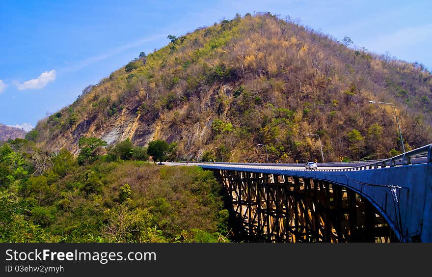 Bridge pass over valley