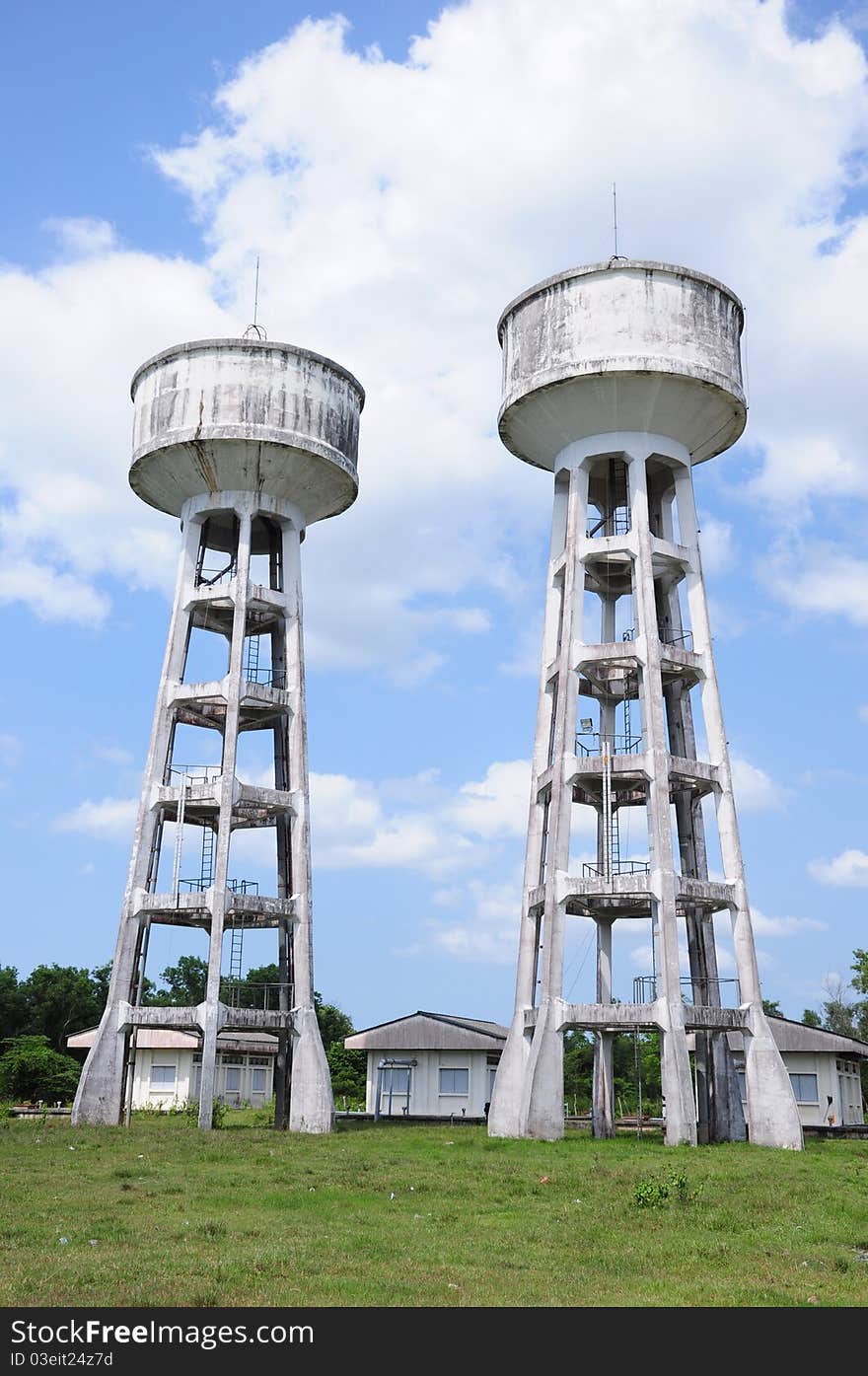 Twin water tanks