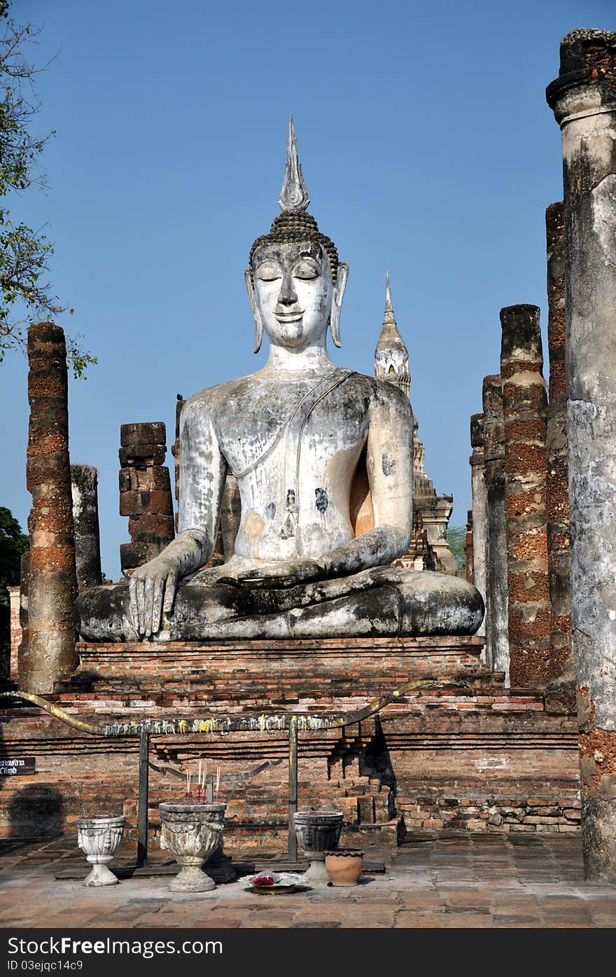 Buddha statue