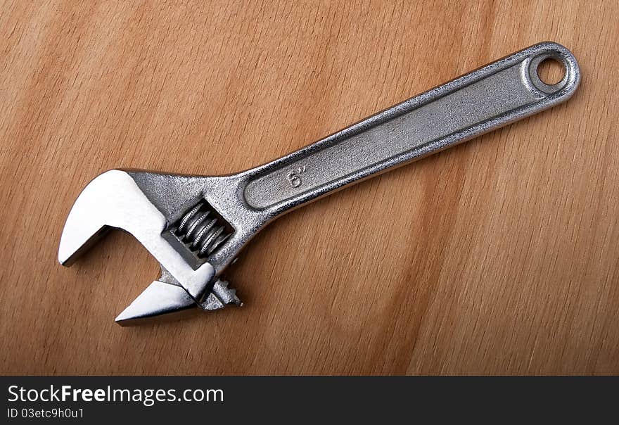 Adjustable spanner