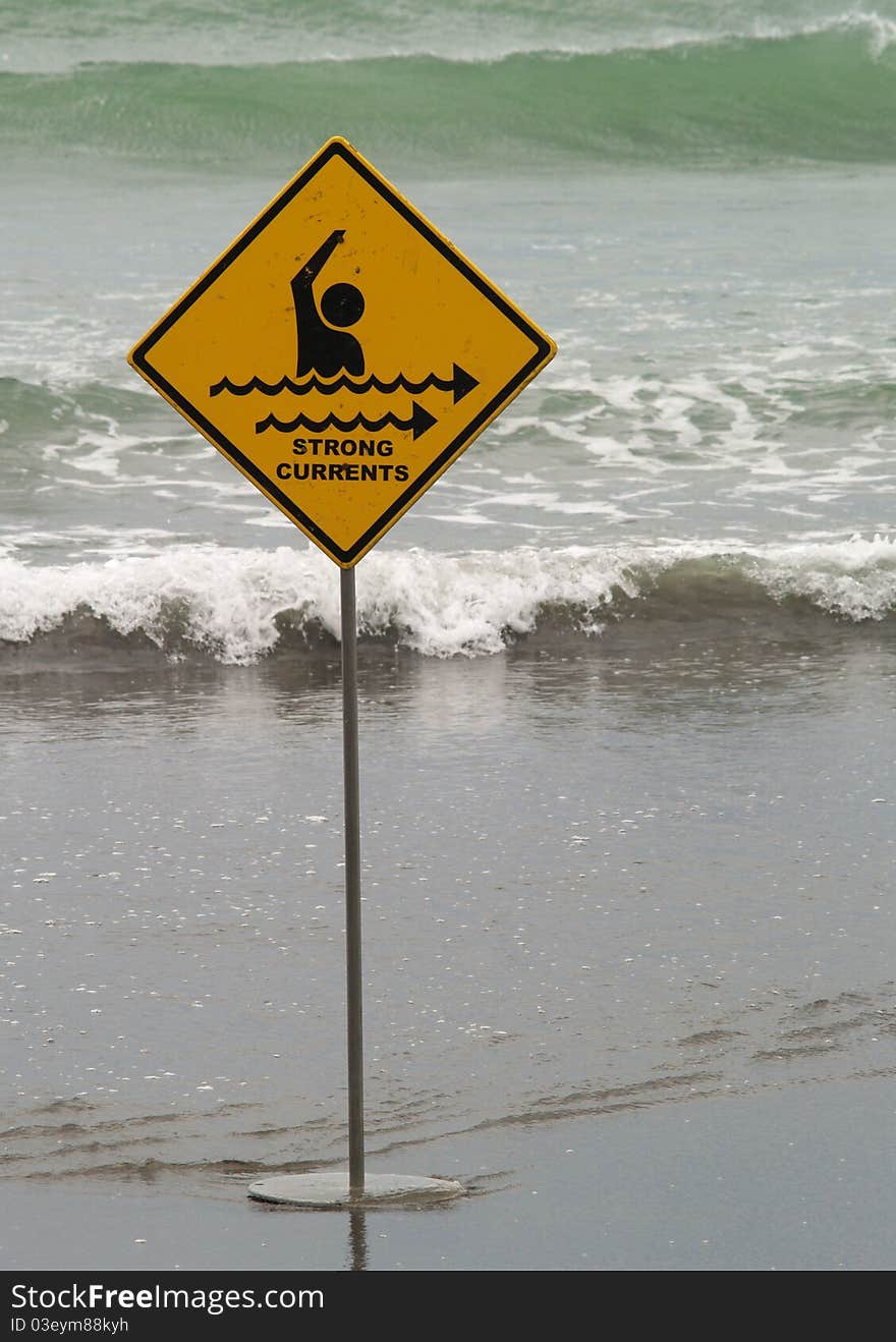 Strong currents sign