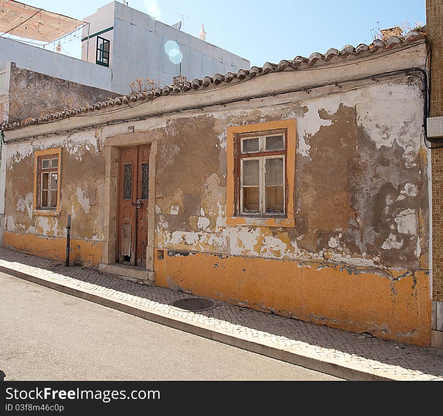 Algarvian House Dilapidated