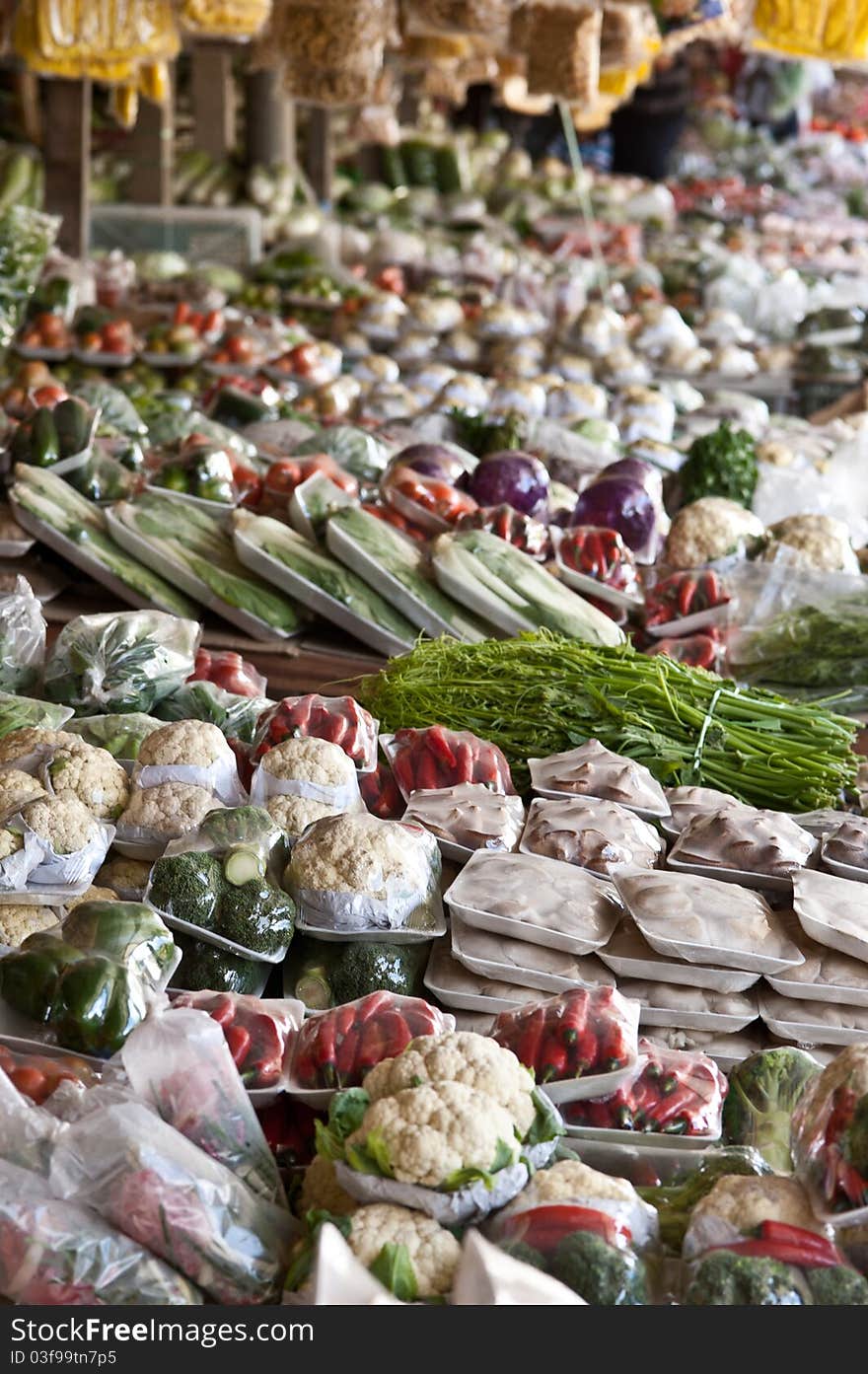 Kundasang vegetable market where some of the vegetables were harvested from the forest.