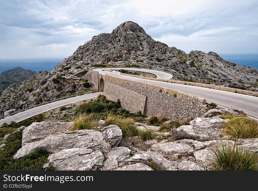 Hairpin bend curve sa calobra majorca