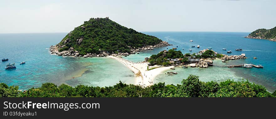 Koh NangYoun island of Thailand bird eye view