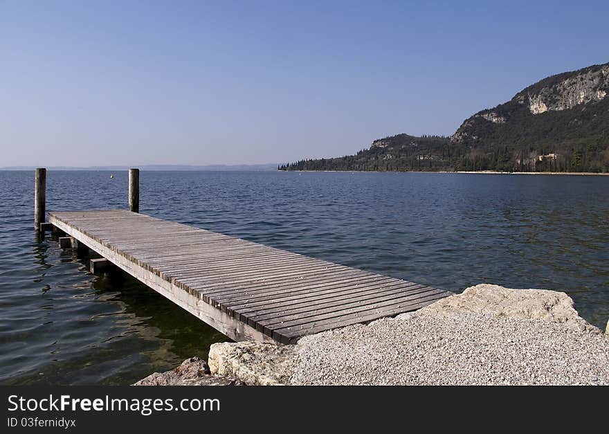 Floating dock in Garda