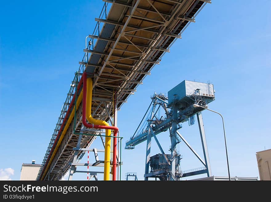 The Pipelines systems loading the gas and liquid fuel from the jetty to the generator power plant. The Pipelines systems loading the gas and liquid fuel from the jetty to the generator power plant