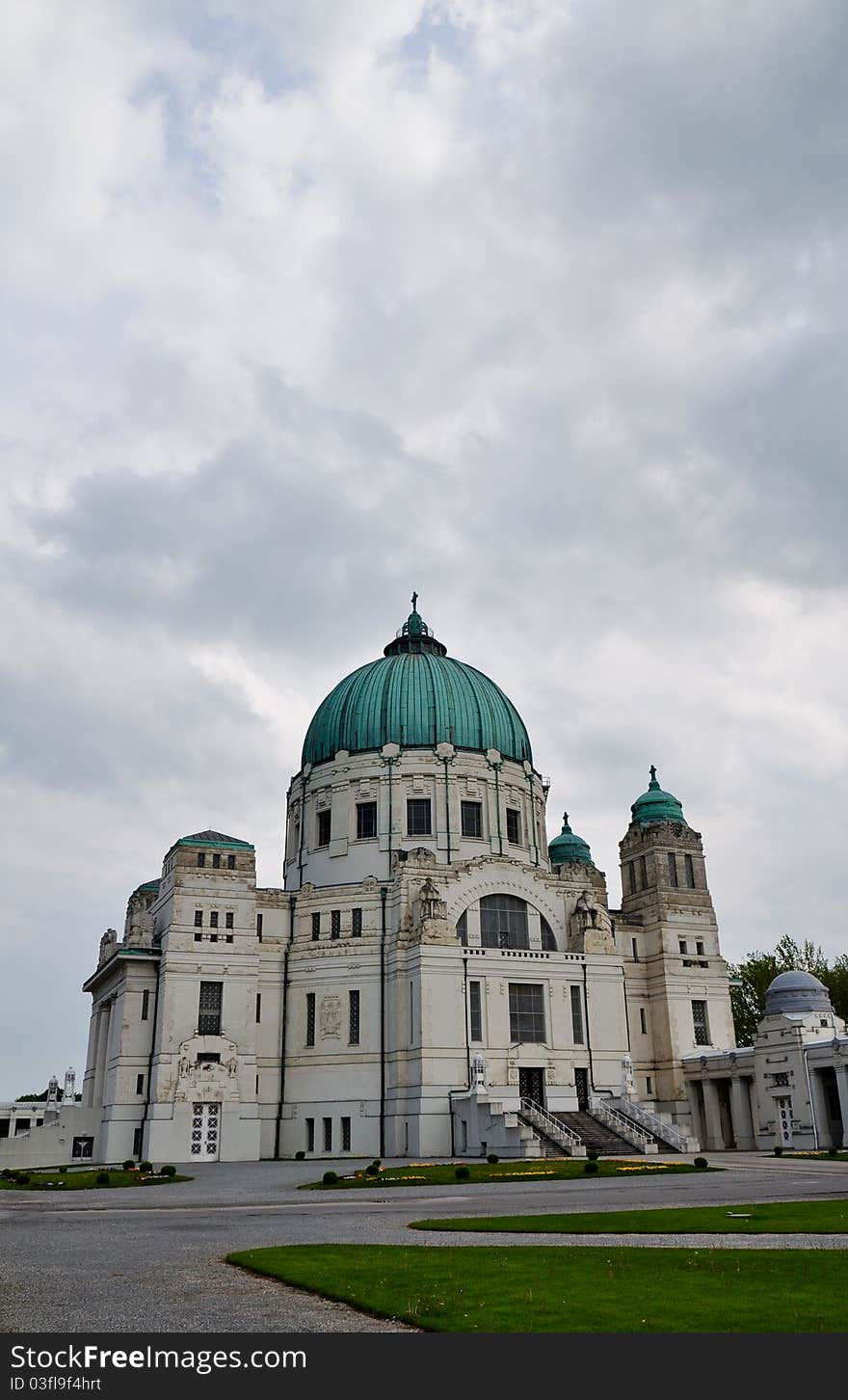 Impressive Art Deco Church In Vienna