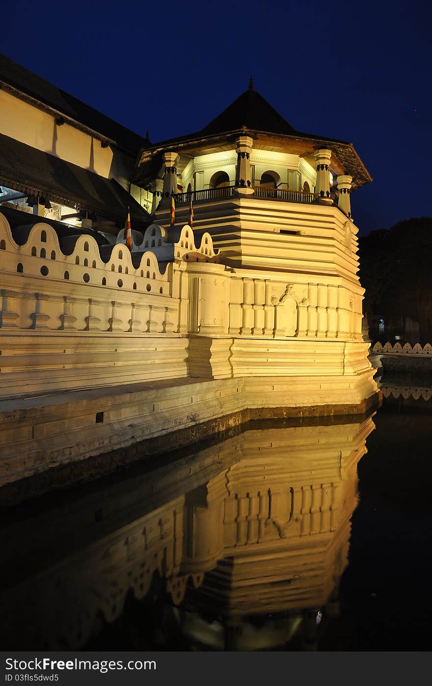 The temple of the tooth ,sri lanka