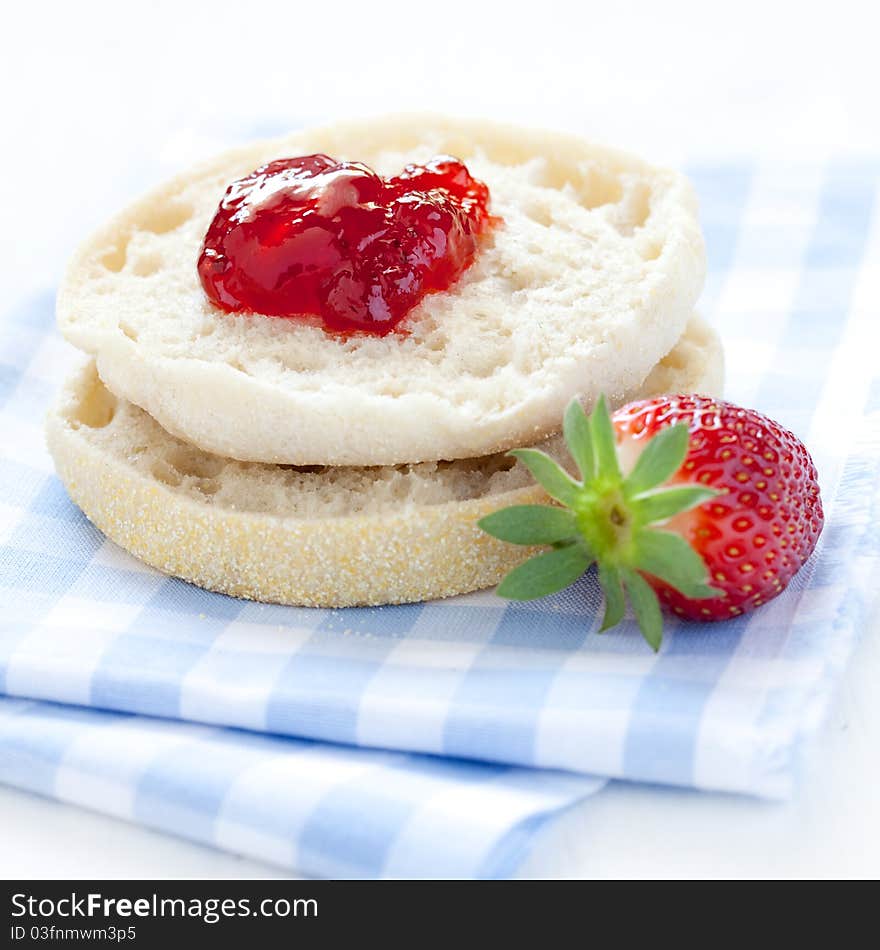 English muffin with jam