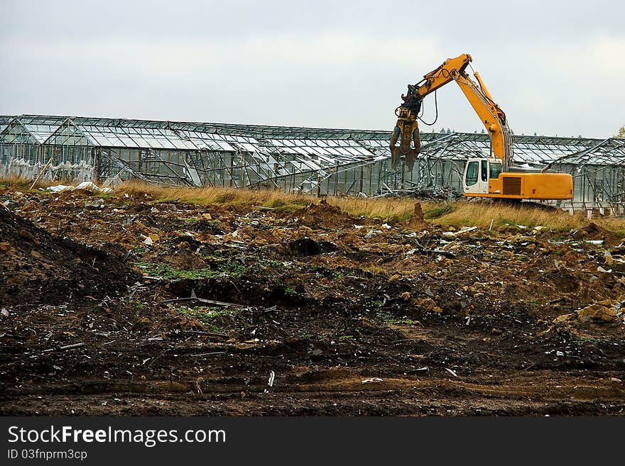 Bankruptcy gardening company in Slupsk. Liquidation of greenhouses in which  tomatoes were grown for  sale to Western Europe. Bankruptcy gardening company in Slupsk. Liquidation of greenhouses in which  tomatoes were grown for  sale to Western Europe.