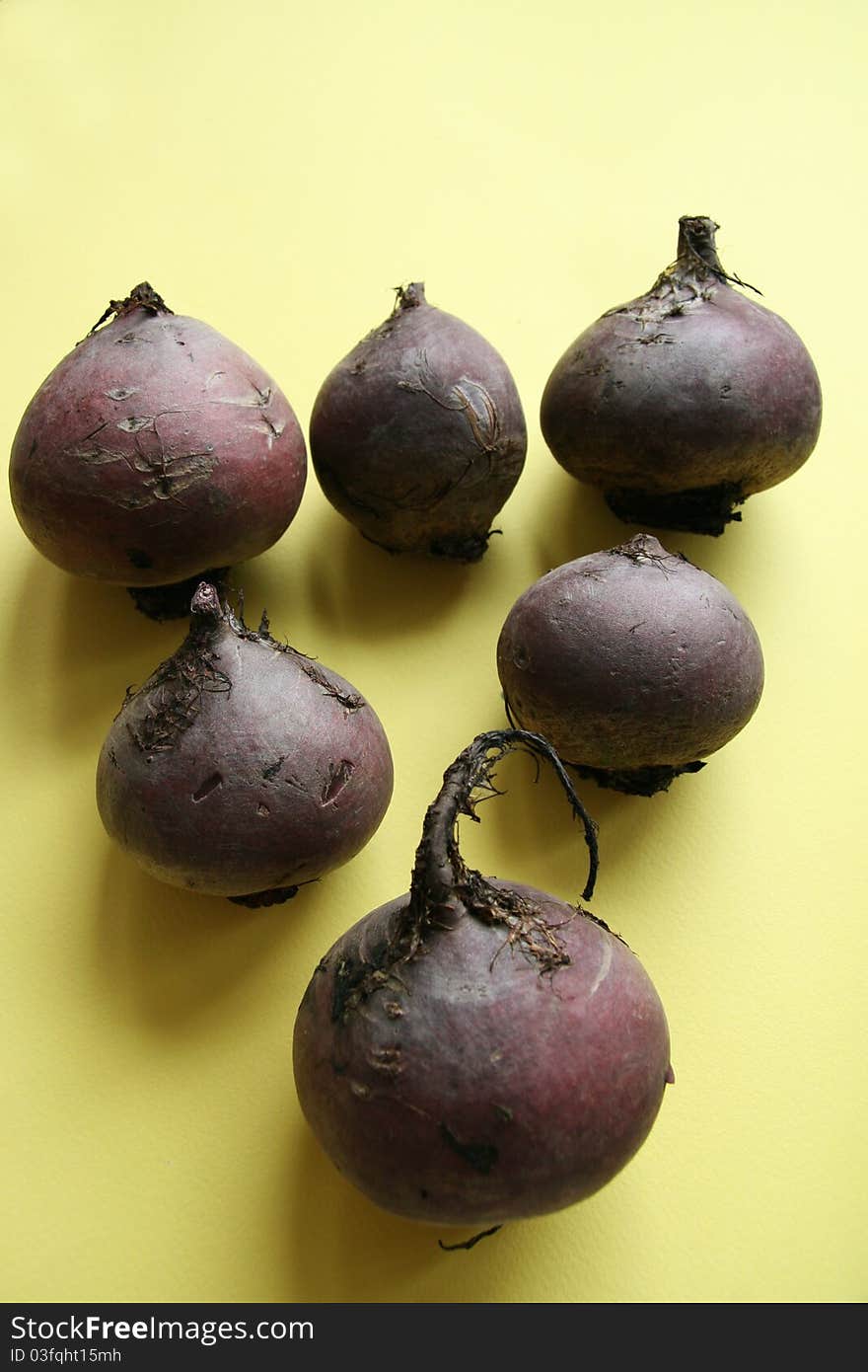 Edible root crop (beets, six)