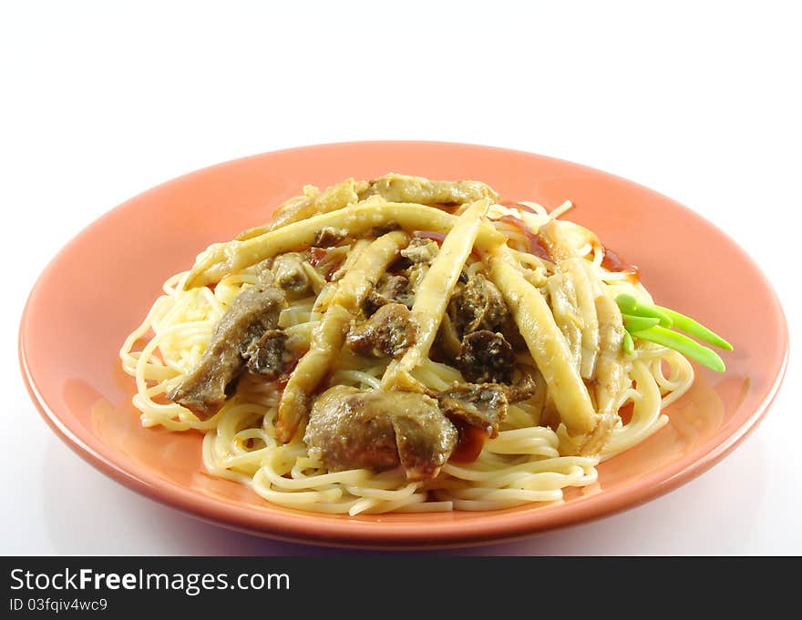 Spaghetti with sauce of mushrooms