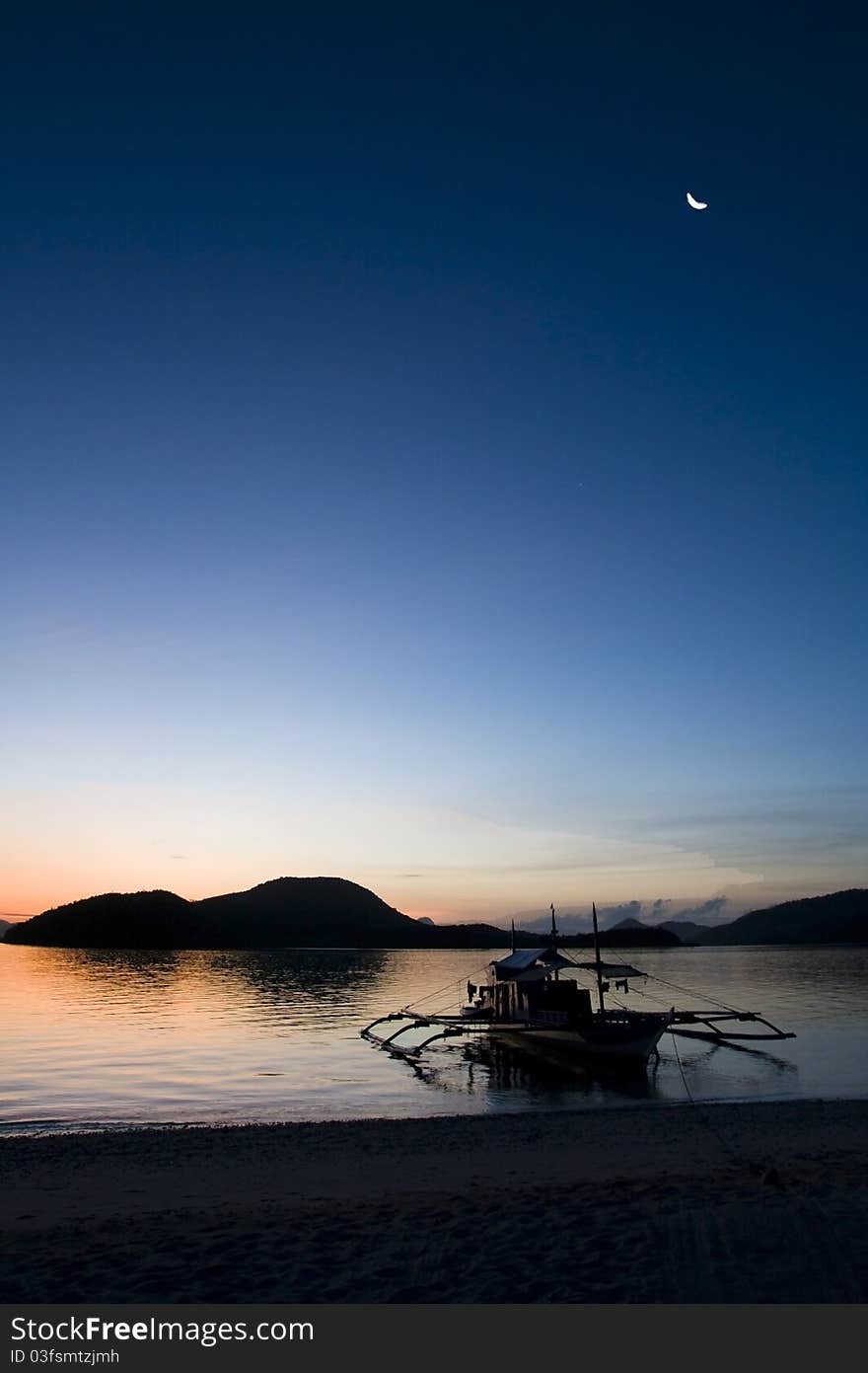 Sunrise on a desert island in the Philippines, Palawan archipelago. Sunrise on a desert island in the Philippines, Palawan archipelago