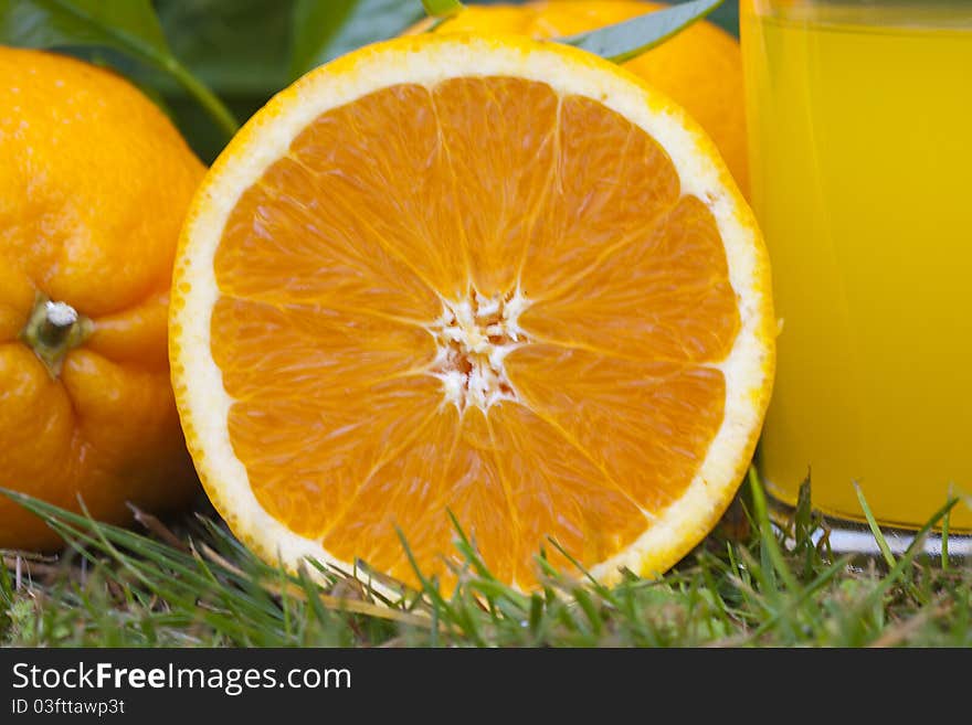 Orange juice, health and balanced diet