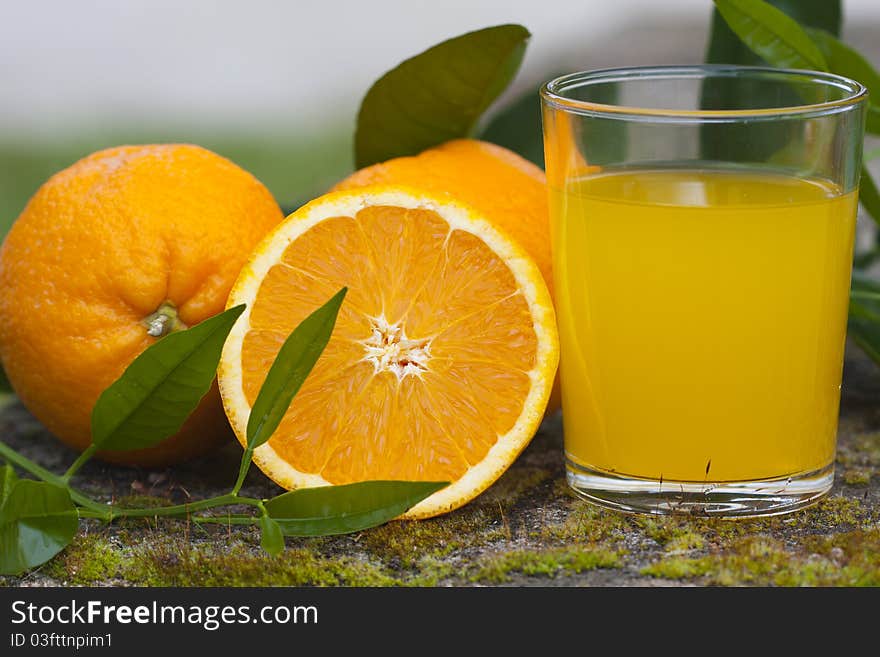 Orange juice, health and balanced diet