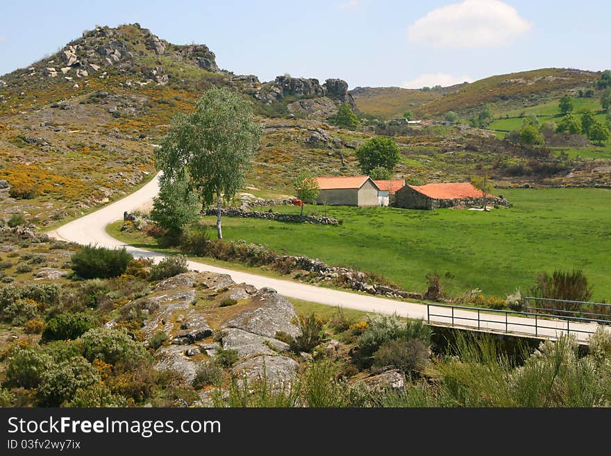 View on houses in mountains