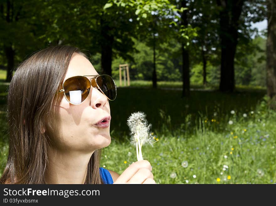 Beautiful young girl in the park