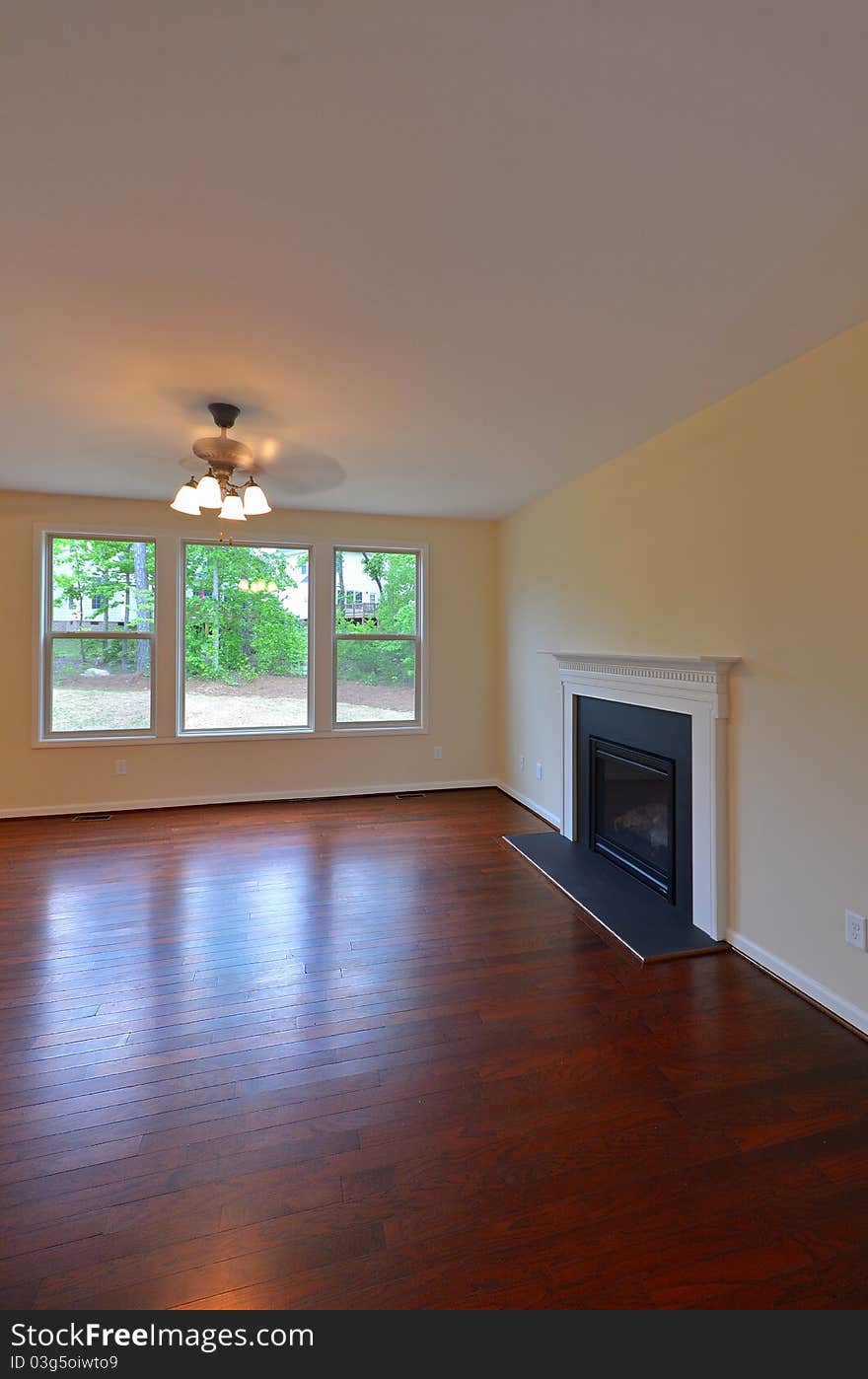 Spacious Hearth Room