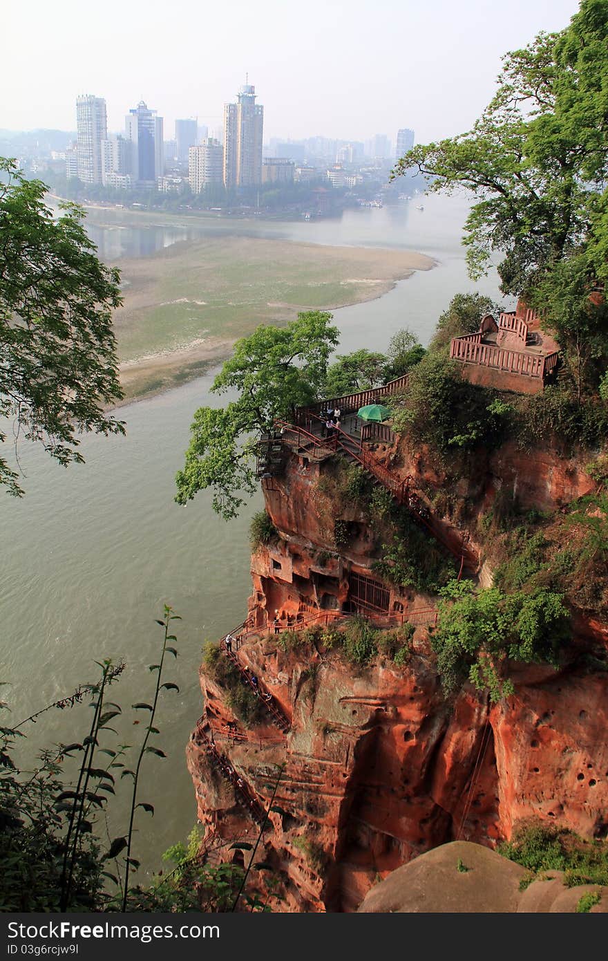 Leshan Giant Buddha nine plank