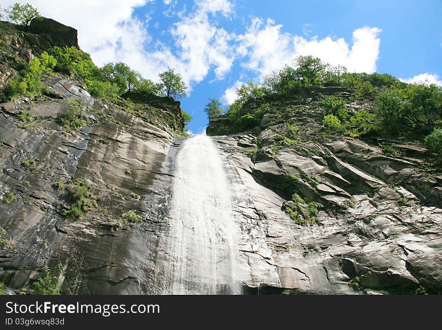 A beautiful view of a waterfall