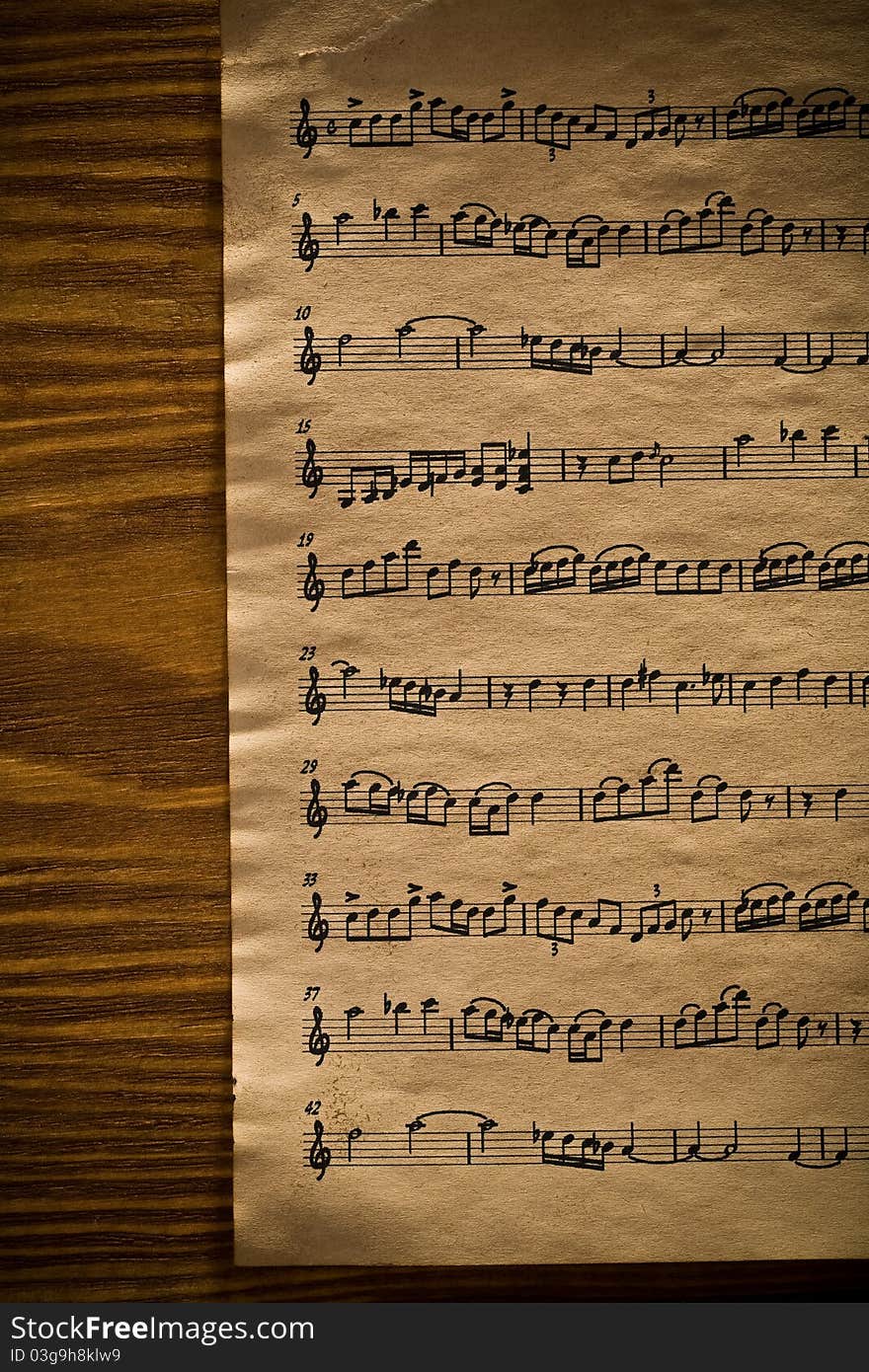 Background Of Note On Wooden Board