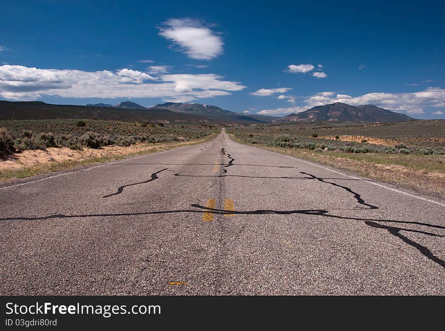 Road 211 to Canyonlands National Park - Needles District, Utah