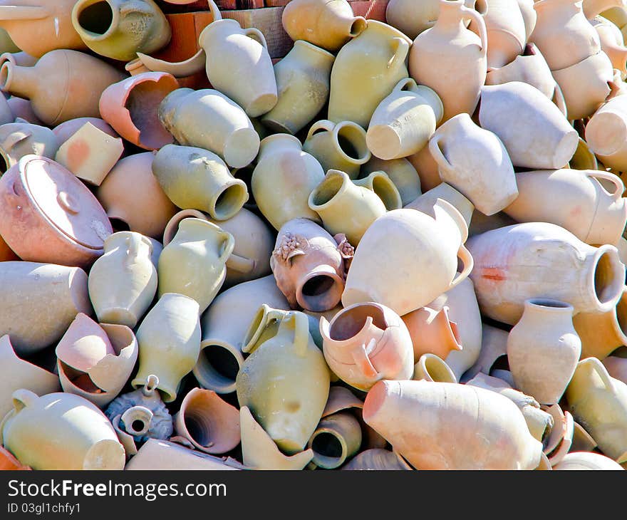 Broken clay mugs and dishes