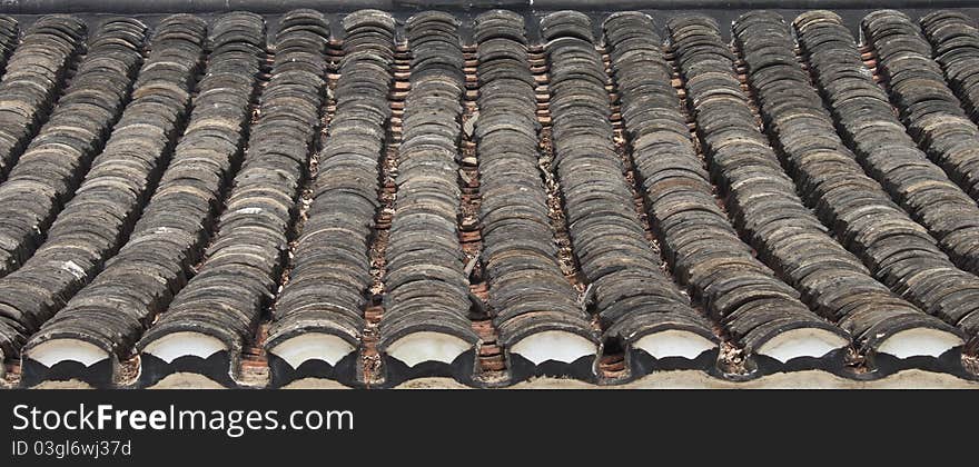 Chinese house roof in the countryside