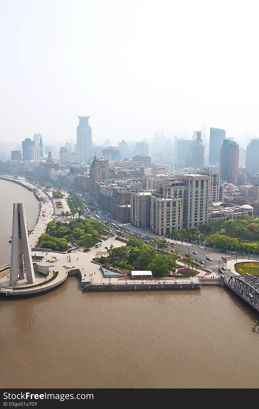 Lujiazui, Shanghai is China's international financial and trading center, located opposite the Shanghai Bund, the symbol of China's economic development